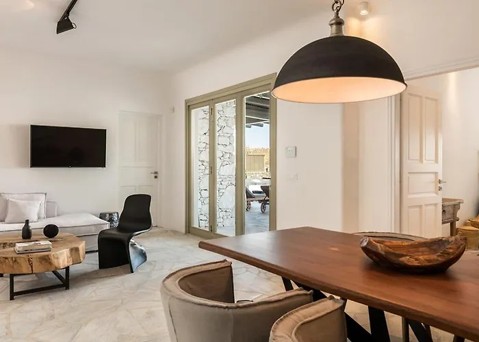 Lilium I - Overlooking Psarou Bay, Mykonos Villa Psarrou