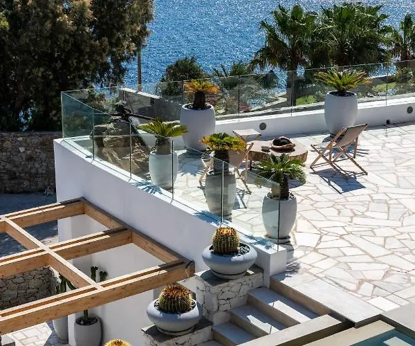 Lilium I - Overlooking Psarou Bay, Mykonos * Psarrou