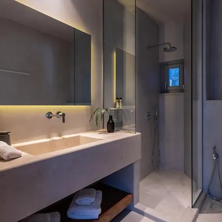 Lilium I - Overlooking Psarou Bay, Mykonos فيلة بسارو