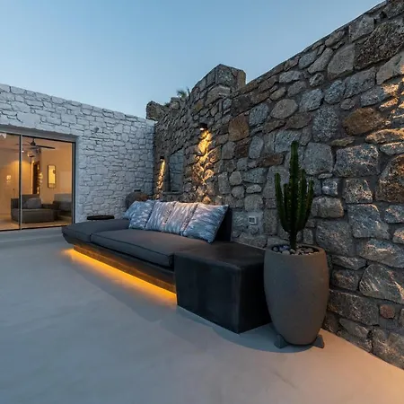 Lilium I - Overlooking Psarou Bay, Mykonos فيلة